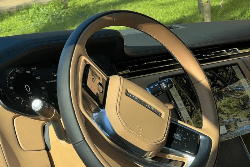 Range Rover Vogue 2024 (1)