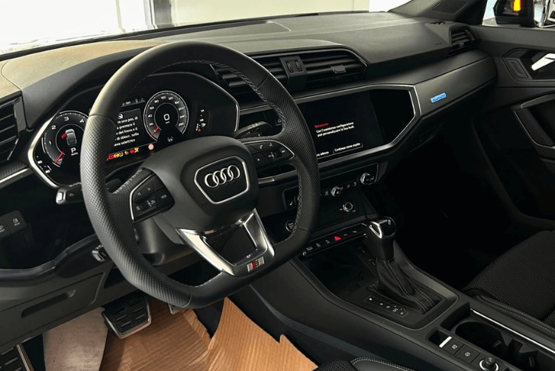 Audi Q3 Sline (1)