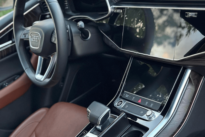 Audi Q8 Sline (3)