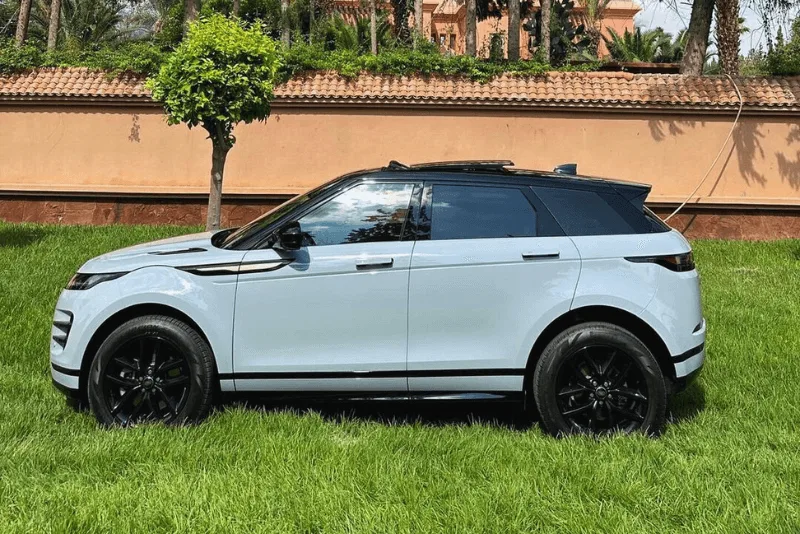 Range Rover Evoque R-Dynamic 2024 (1)