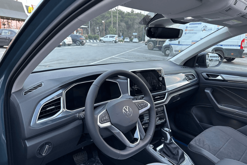 Volkswagen T-Roc (3)